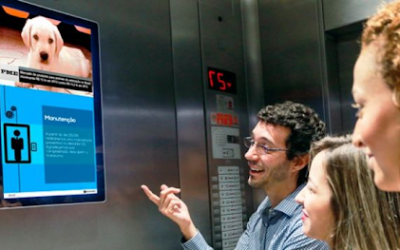 Telas digitais: transformando a experiência em elevadores